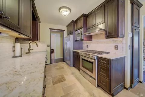 712 Elmwood Ave, Vallejo, CA 94591 photo 8