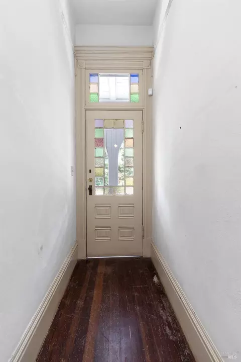 Entry Way - 95 Magee Ave, Mill Valley, CA 94941 photo 4 of 7