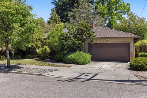 600 Minahen St, Napa, CA 94559