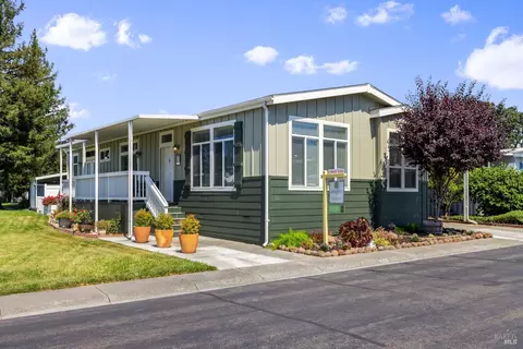 72 Darcy Dr, Santa Rosa, CA 95403
