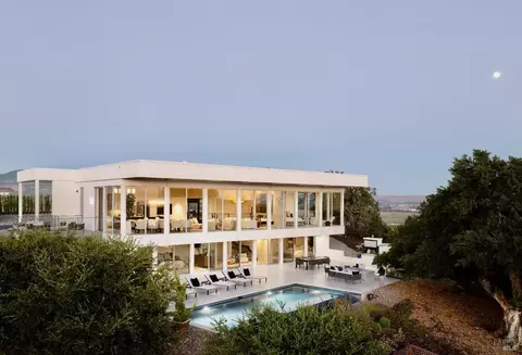1460 Foster Rd, Napa, CA 94558