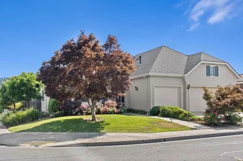 7563 Ferroggiaro Way, Santa Rosa, CA 95409