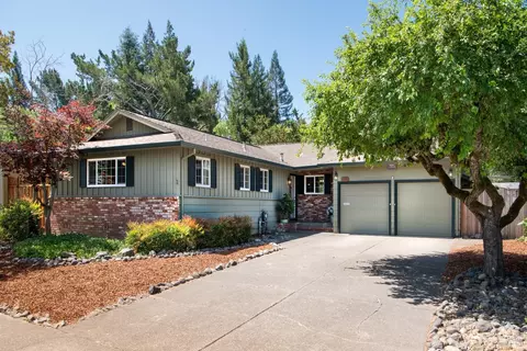2513 Creekside Rd, Santa Rosa, CA 95405