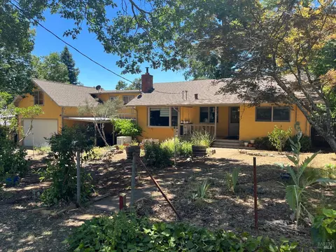 355 E Tobin Ave, Angwin, CA 94508