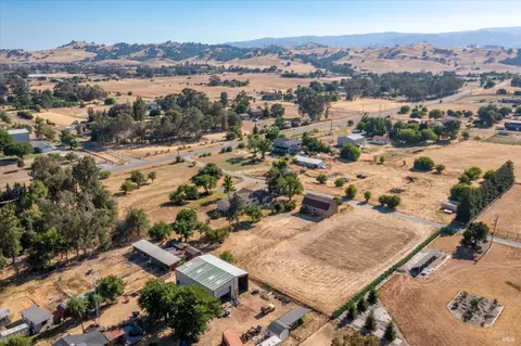7310 Pine Haven Ln, Vacaville, CA 95688 photo 48