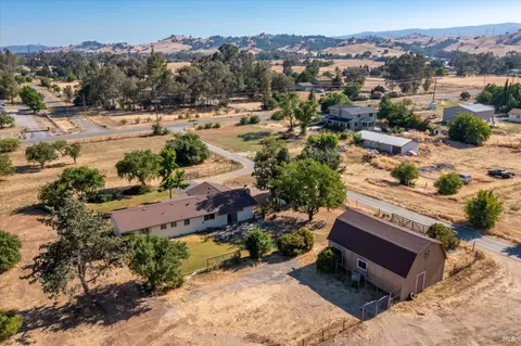 7310 Pine Haven Ln, Vacaville, CA 95688 photo 40