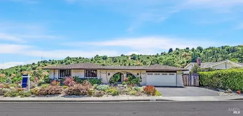 3911 Campolindo Dr, Moraga, CA 94556
