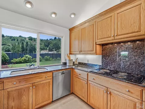3911 Campolindo Dr, Moraga, CA 94556 photo 13