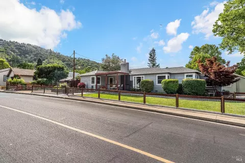 602 W Mill St, Ukiah, CA 95482 photo 3