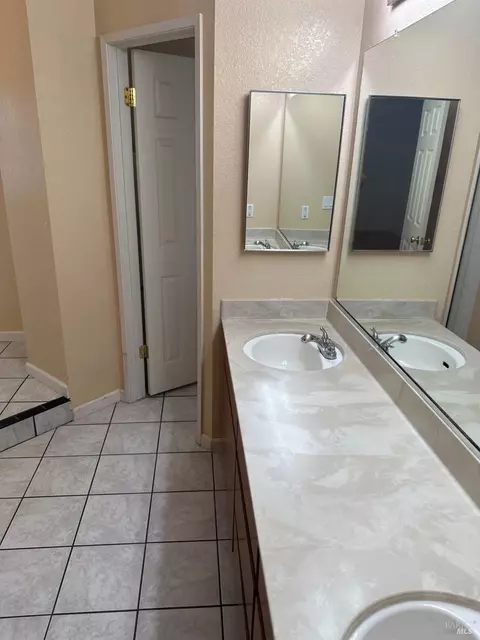 1230 Locust Dr, Vallejo, CA 94591 photo 30