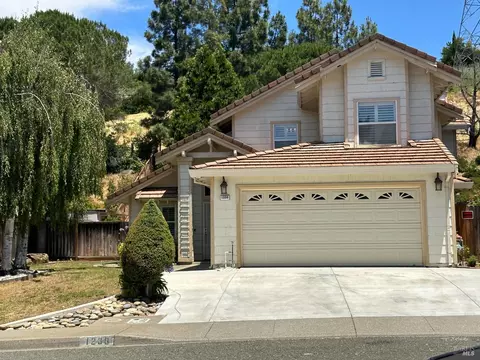 1230 Locust Dr, Vallejo, CA 94591