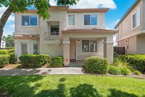 745 Marsh Pl, Fairfield, CA 94533