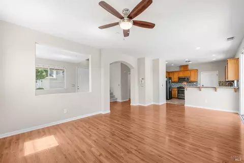 745 Marsh Pl, Fairfield, CA 94533 photo 13