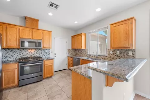 745 Marsh Pl, Fairfield, CA 94533 photo 19
