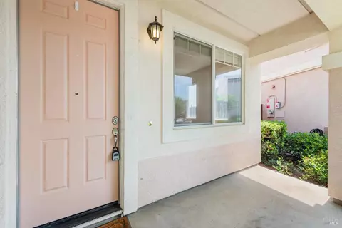 745 Marsh Pl, Fairfield, CA 94533 photo 5
