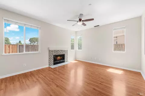 745 Marsh Pl, Fairfield, CA 94533 photo 10