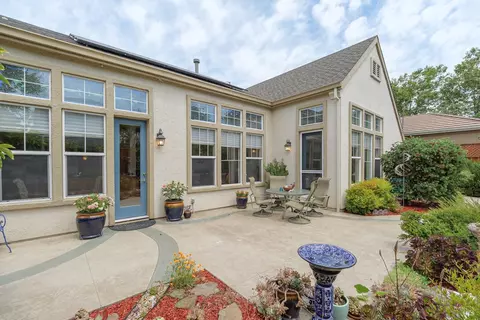 1920 Turtle Creek Way, Petaluma, CA 94954