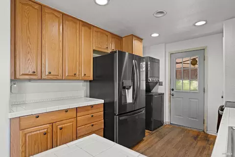 915 Veale Ave, Martinez, CA 94553 photo 14