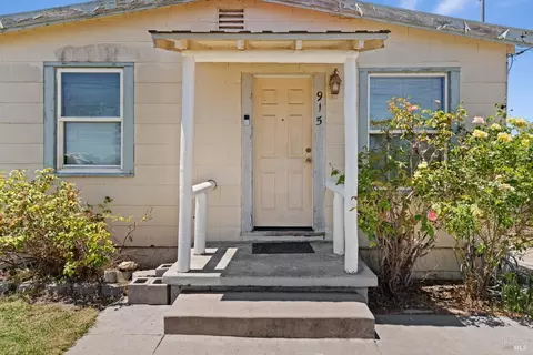 915 Veale Ave, Martinez, CA 94553 photo 6