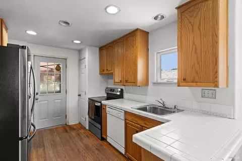 915 Veale Ave, Martinez, CA 94553 photo 13