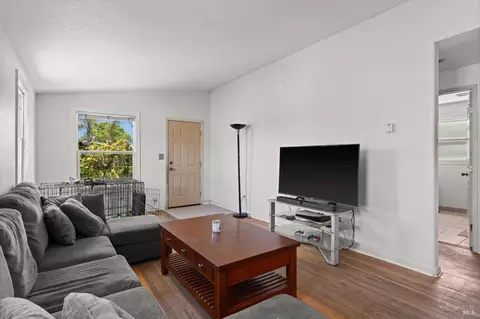 915 Veale Ave, Martinez, CA 94553 photo 7