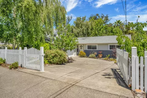 4 Kazen Way, Petaluma, CA 94952