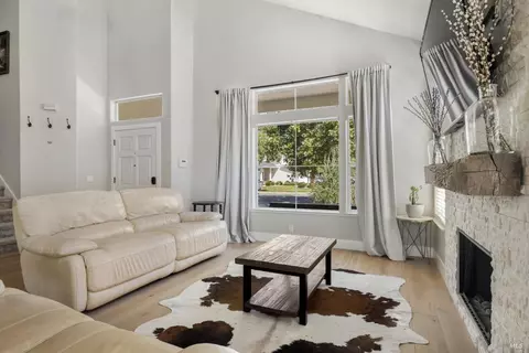 67 Luke Dr, Napa, CA 94558 photo 3