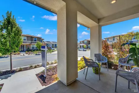 2401 Steele Ct, Fairfield, CA 94533 photo 3