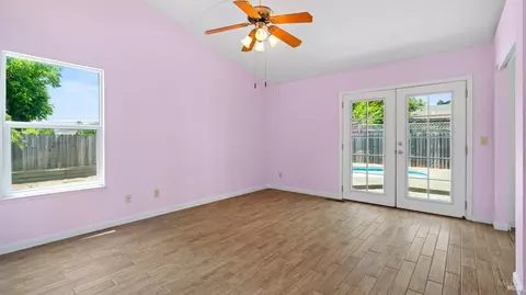 906 W Starburst Ct, Windsor, CA 95492 photo 16