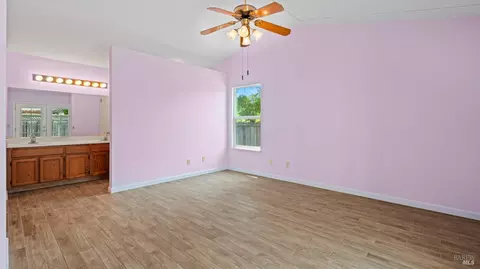 906 W Starburst Ct, Windsor, CA 95492 photo 18