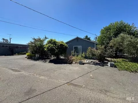 782 782a Millbrae Ave, Santa Rosa, CA 95407
