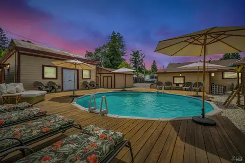 4984 Old Redwood Hwy, Santa Rosa, CA 95403
