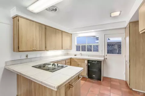 818 4th St E, Sonoma, CA 95476 photo 13