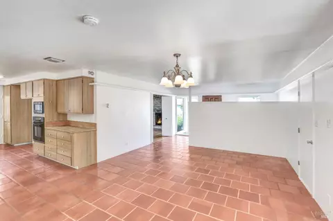 818 4th St E, Sonoma, CA 95476 photo 10