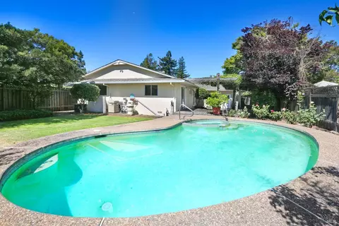 818 4th St E, Sonoma, CA 95476 photo 26