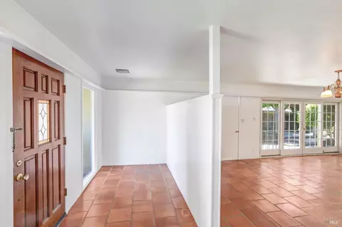 818 4th St E, Sonoma, CA 95476 photo 6