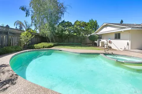 818 4th St E, Sonoma, CA 95476 photo 27