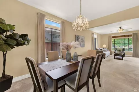 Dining - 1007 Cobblestone Ct, Vacaville, CA 95687 photo 1 of 6