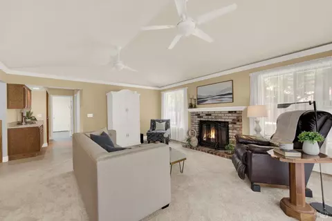 Living - 1007 Cobblestone Ct, Vacaville, CA 95687 photo 4 of 7