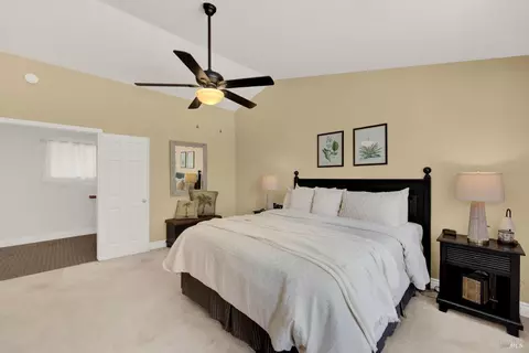 Bedroom - 1007 Cobblestone Ct, Vacaville, CA 95687 photo 5 of 9