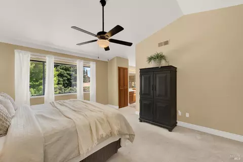 Bedroom - 1007 Cobblestone Ct, Vacaville, CA 95687 photo 3 of 9