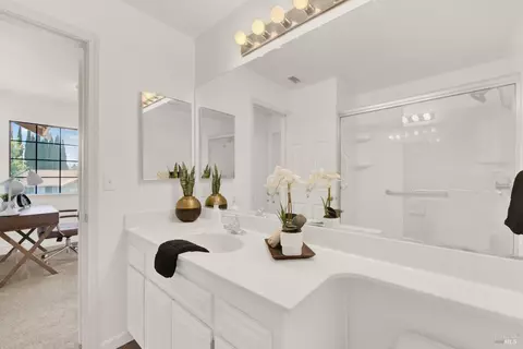 Bath - 1007 Cobblestone Ct, Vacaville, CA 95687 photo 7 of 7