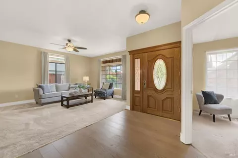 Entry Way - 1007 Cobblestone Ct, Vacaville, CA 95687 photo 1 of 11