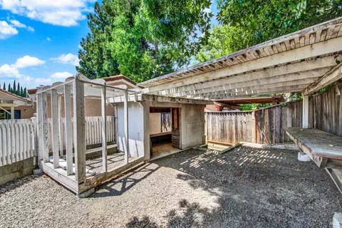 Exterior - 1007 Cobblestone Ct, Vacaville, CA 95687 photo 18 of 20