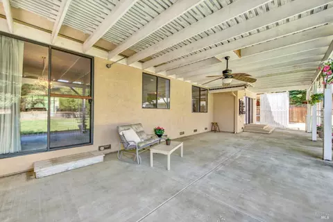 Exterior - 1007 Cobblestone Ct, Vacaville, CA 95687 photo 8 of 20
