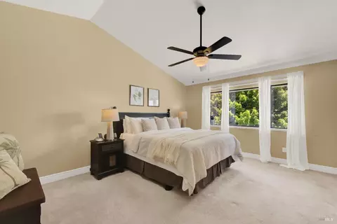 Bedroom - 1007 Cobblestone Ct, Vacaville, CA 95687 photo 4 of 9