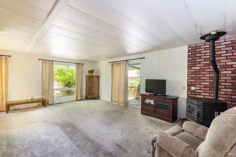 80 Hiatt Rd, Cloverdale, CA 95425 photo 7