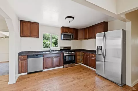 100 Thompson Ave, Ukiah, CA 95482 photo 4