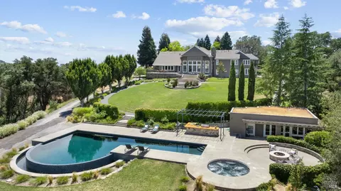 12111 Chalk Hill Rd, Healdsburg, CA 95448