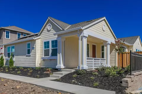 227 Manatee St, Suisun City, CA 94585